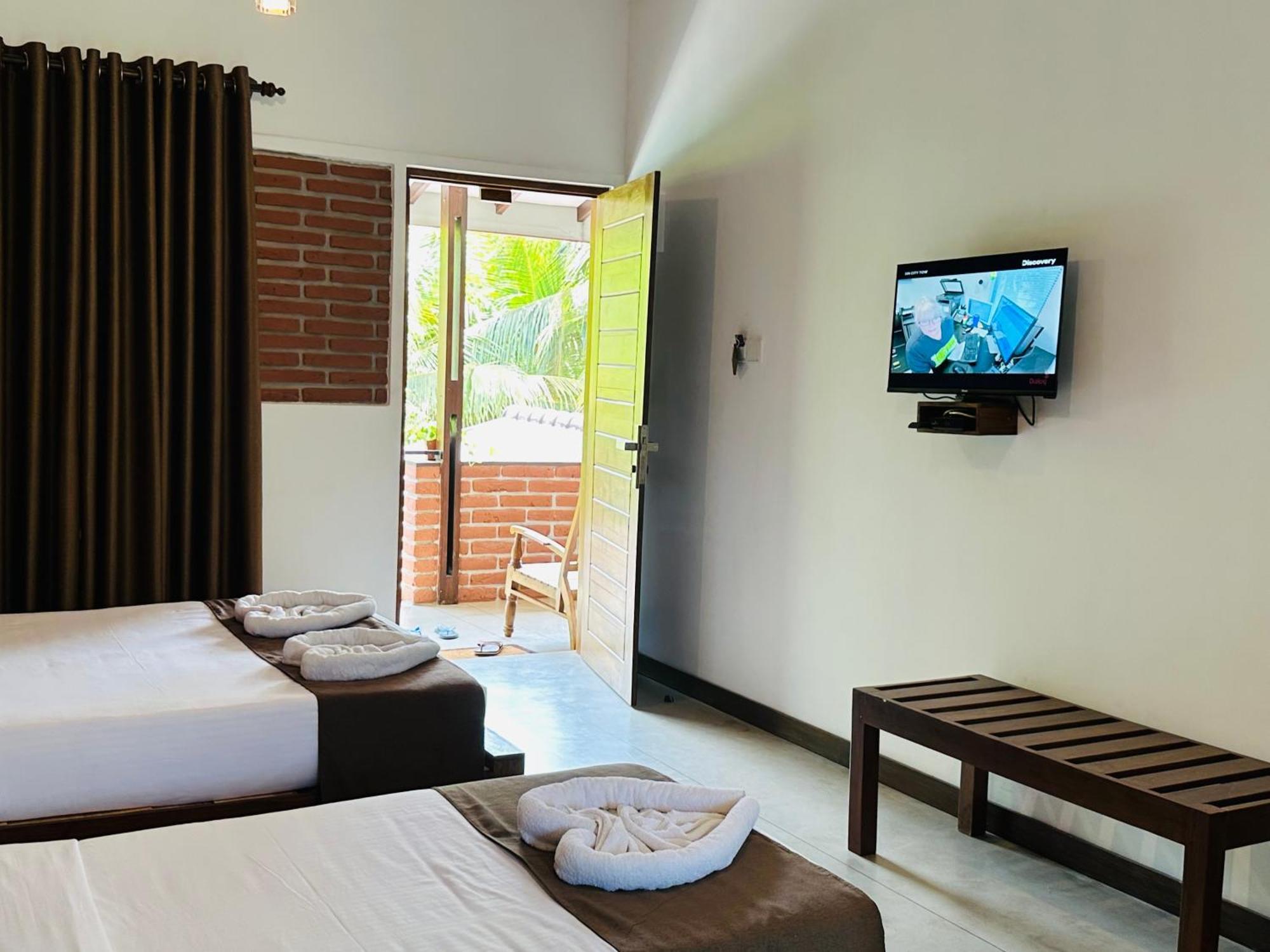 Hotel Heladiv Anuradhapura Luaran gambar