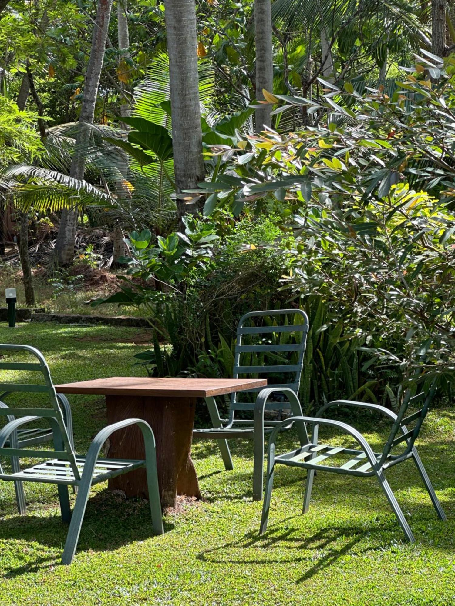 Hotel Heladiv Anuradhapura Luaran gambar