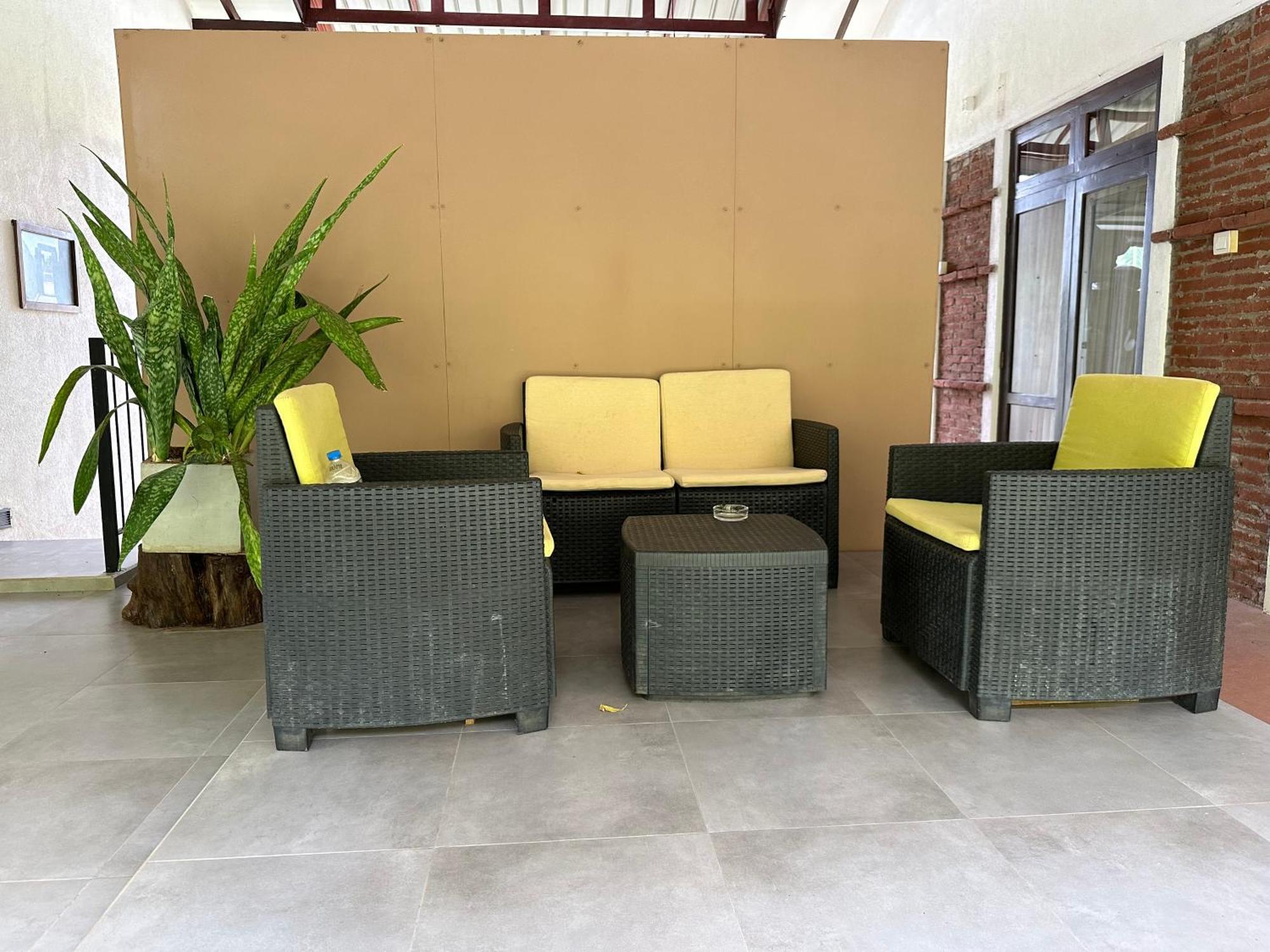 Hotel Heladiv Anuradhapura Luaran gambar
