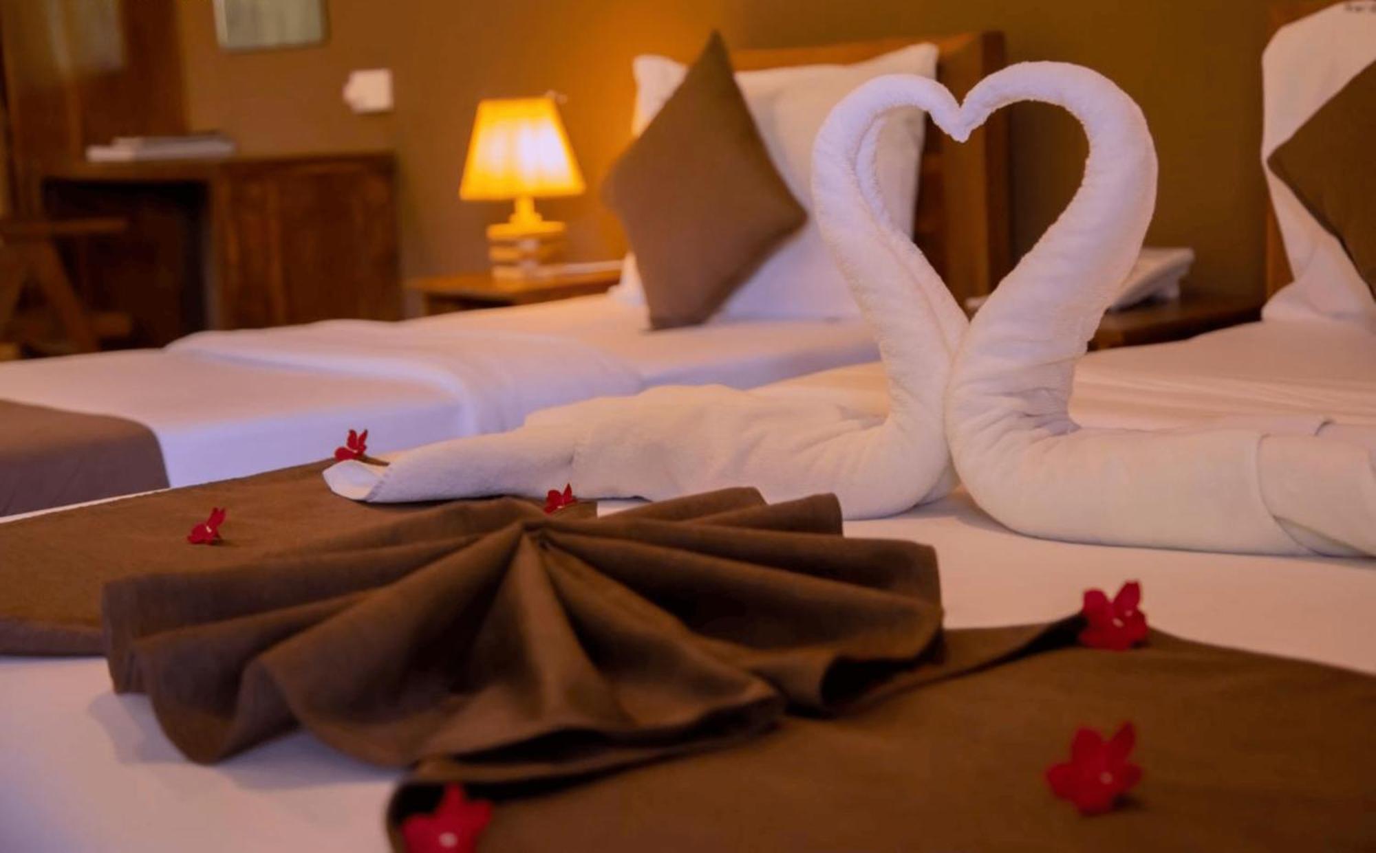 Hotel Heladiv Anuradhapura Luaran gambar