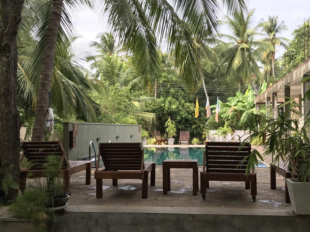 Hotel Heladiv Anuradhapura Luaran gambar