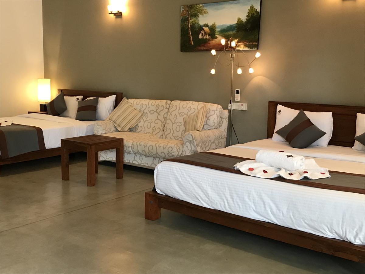 Hotel Heladiv Anuradhapura Luaran gambar