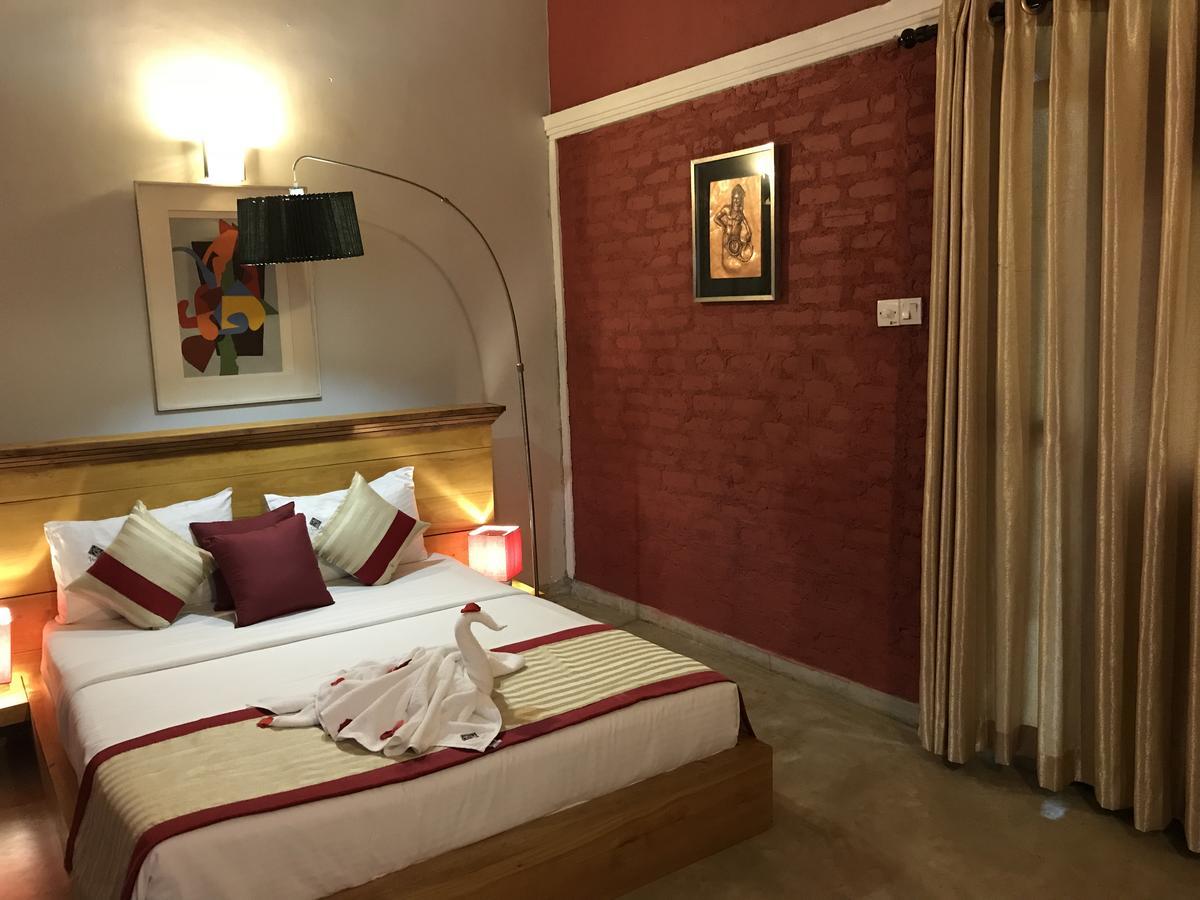 Hotel Heladiv Anuradhapura Luaran gambar