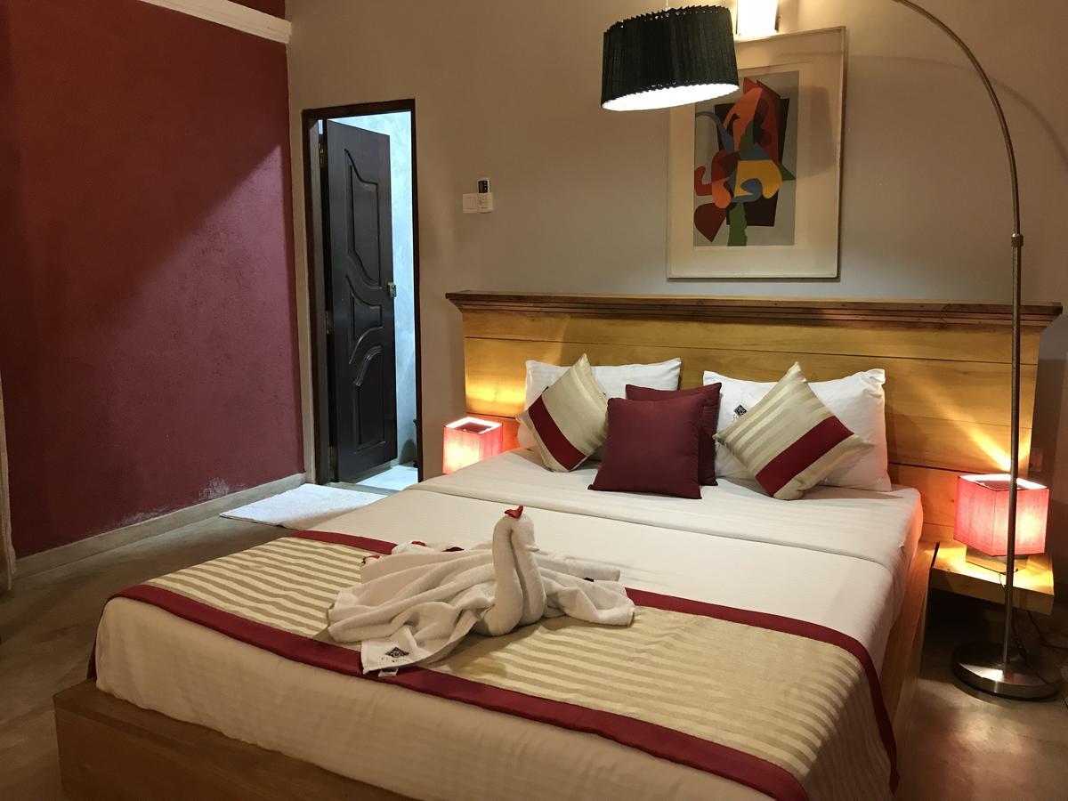Hotel Heladiv Anuradhapura Luaran gambar